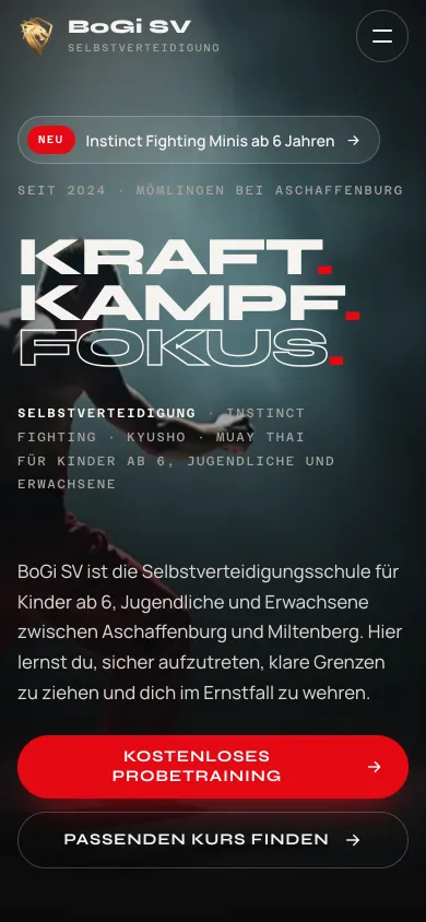 Dieselbe Startseite auf dem Handy mit der Startzeile Kraft, Kampf, Fokus, Screenshot vom 17.10.2026